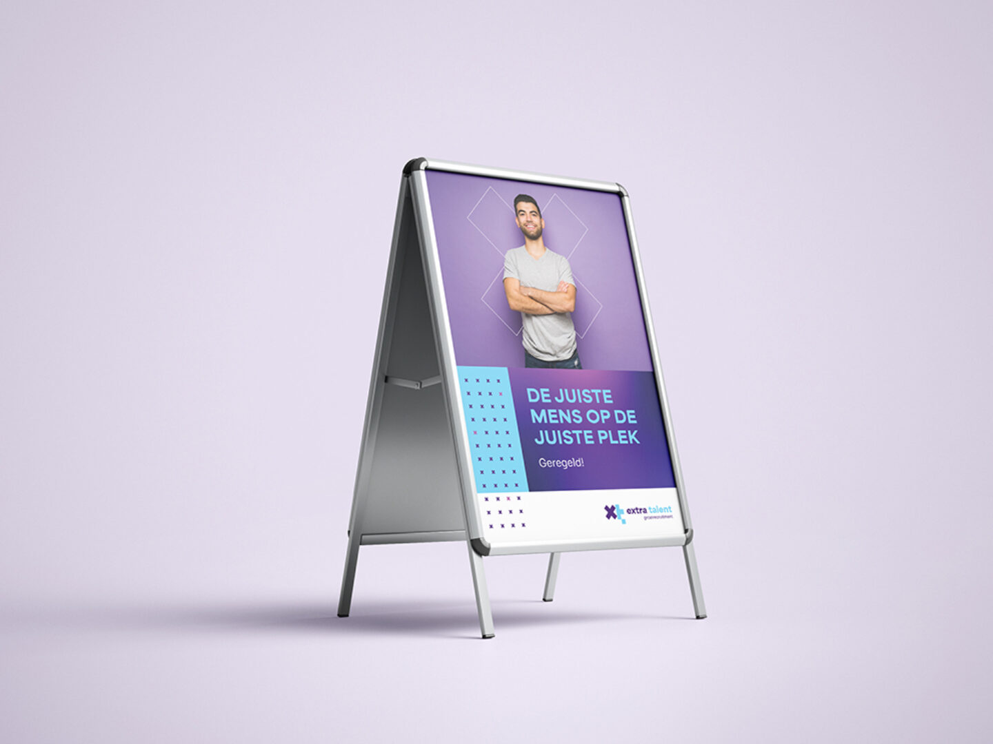 Extra Talent Stand Mockup 02 kopie
